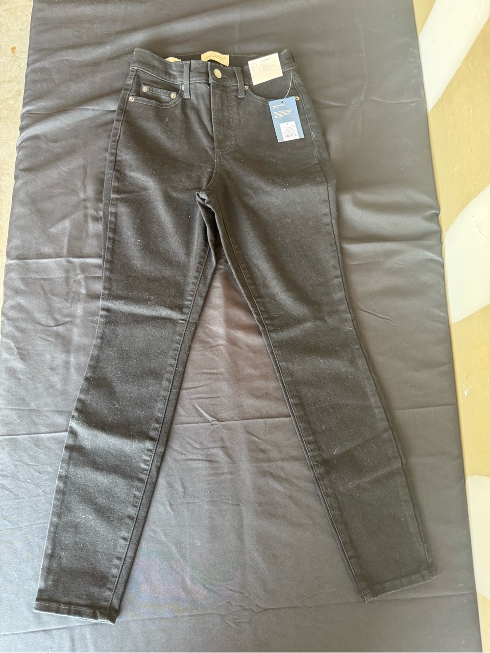 Universal Thread Size 2 Regular High Rise Skinny Jeans Black Denim NWT